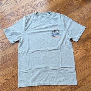 Izod Men’s Graphic T-Shirt